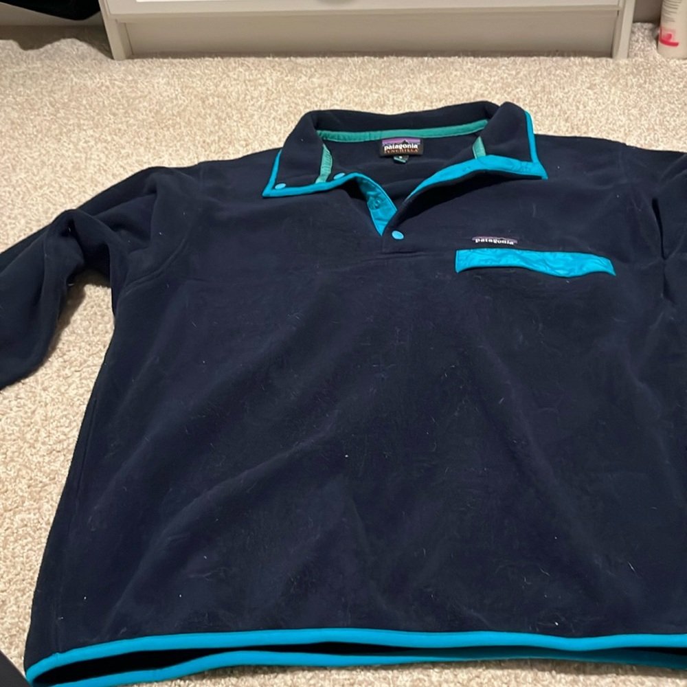 Barely worn Patagonia 4 button pullover